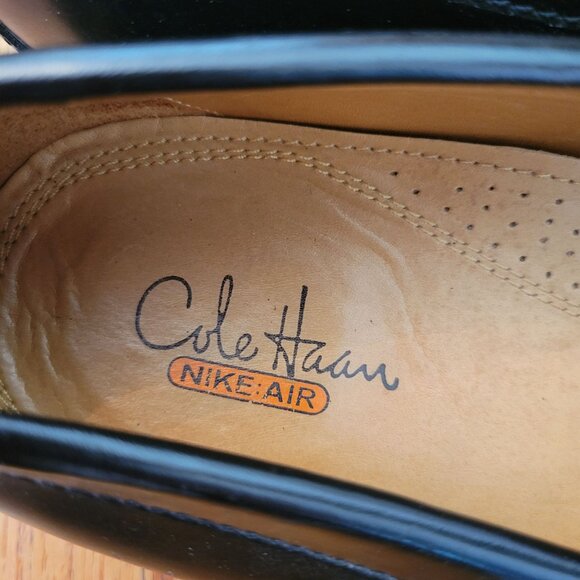 Cole Haan Black Leather Penny Loafers 9.5M Preppy Twee Academia Flat Strap - Picture 3 of 8